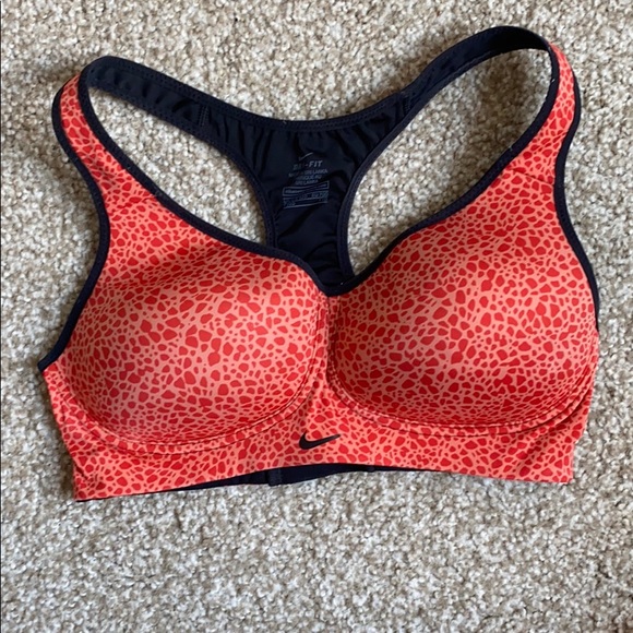 Nike Other - Nike 💦 cupped sports bra